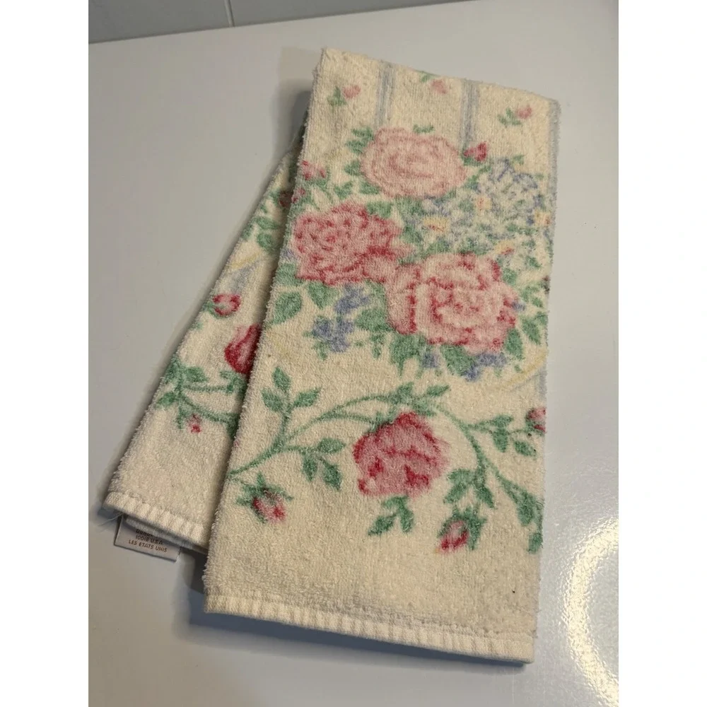 VTG Dundee Hand Towel Cream Pink Blue Rose Floral Cotton Cottagecore Made in USA
